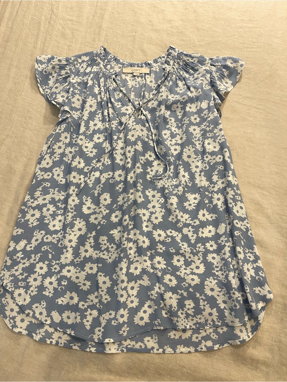 Loft Blue and White Floral Ruffle Top NWOT Size L